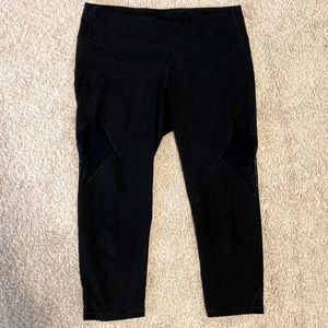 Black, 3/4 leggings Old Navy Active